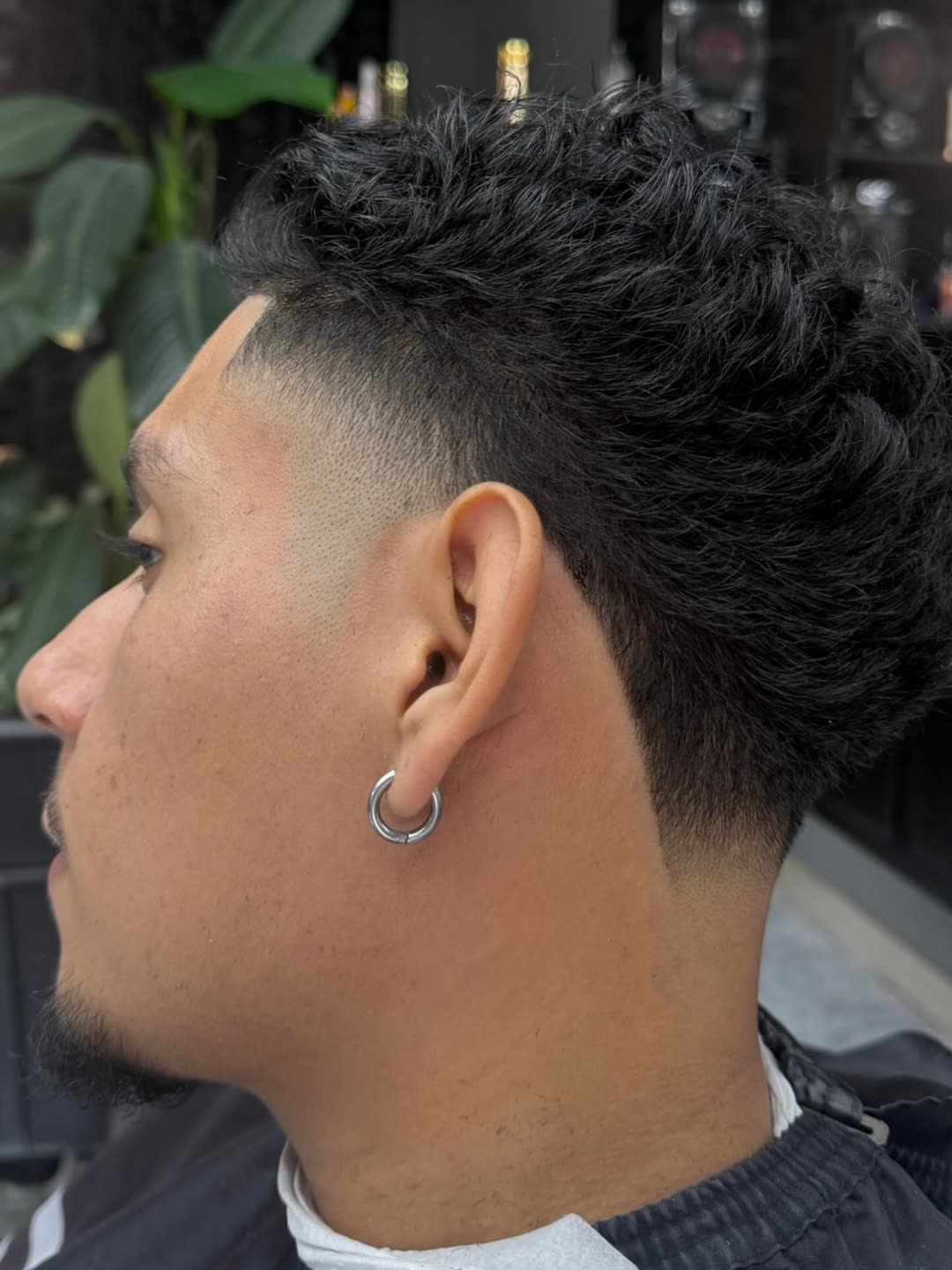 Fade con textura y arete